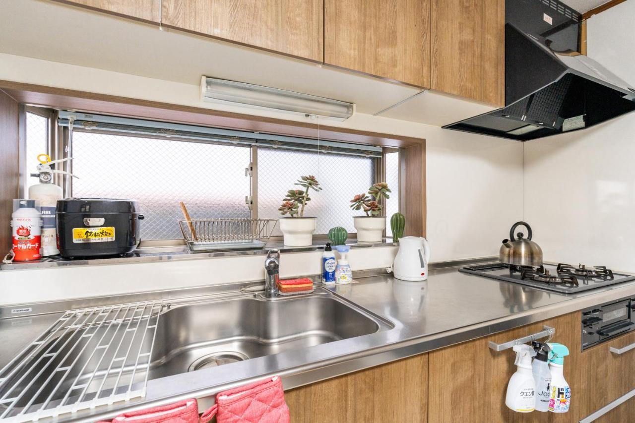 New!twelve People/ Shin Ookubo 6min/ Pocket Wifi * Tokyo