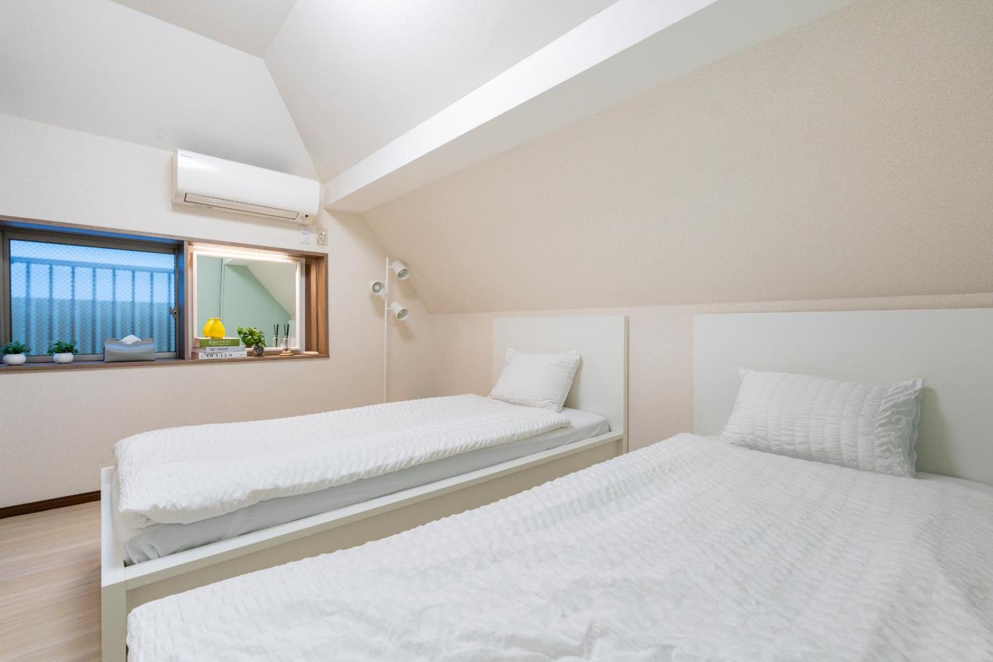New!twelve People/ Shin Ookubo 6min/ Pocket Wifi Apartment Tokyo